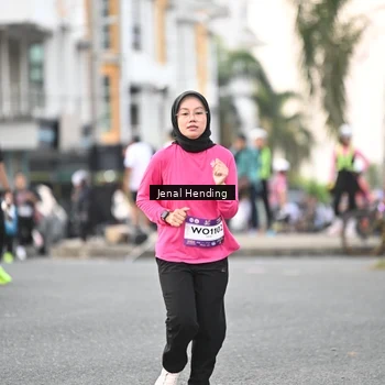 Runner Photo 7696883