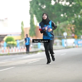 Runner Photo 7696884