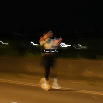 Runner Photo 7696905