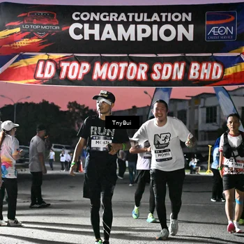 Runner Photo 7696916