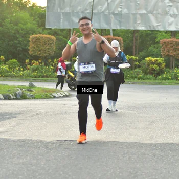 Runner Photo 7696925