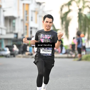 Runner Photo 7696927
