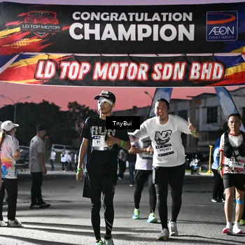 Runner Photo 7696930