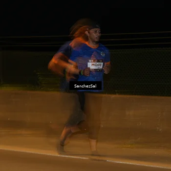 Runner Photo 7696932