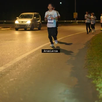 Runner Photo 7696937