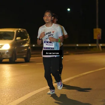Runner Photo 7696940
