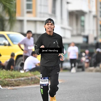 Runner Photo 7696943