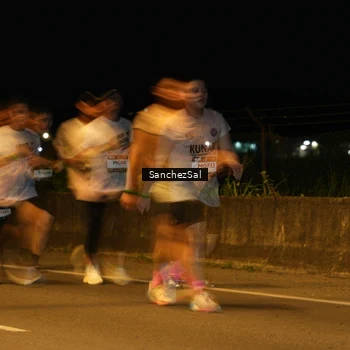 Runner Photo 7696949