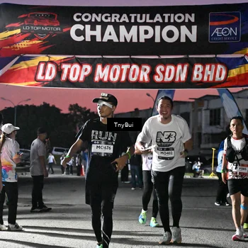 Runner Photo 7696959