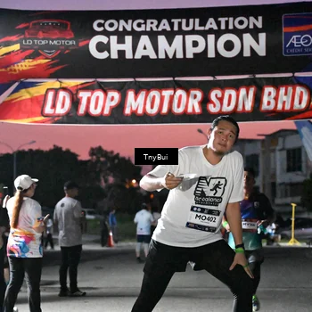 Runner Photo 7696965