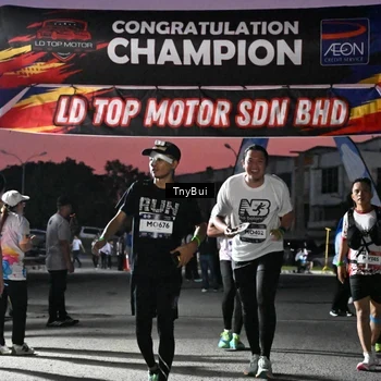 Runner Photo 7696966
