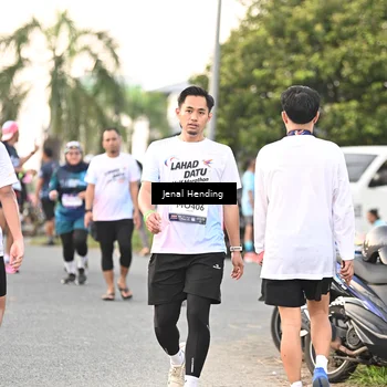 Runner Photo 7696967
