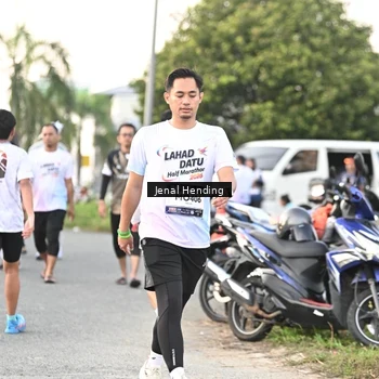 Runner Photo 7696976