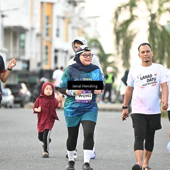 Runner Photo 7696977