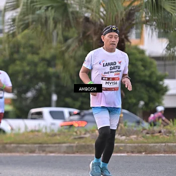 Runner Photo 7696979