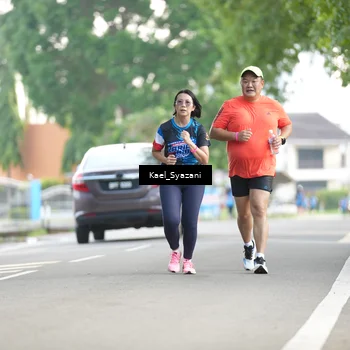 Runner Photo 7696981