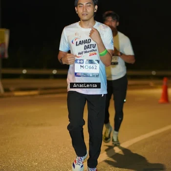 Runner Photo 7696986
