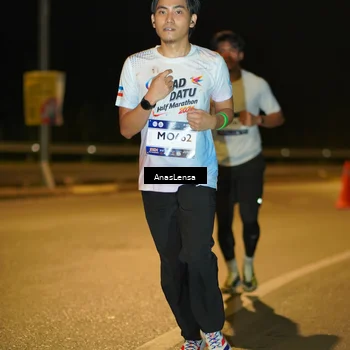 Runner Photo 7696987