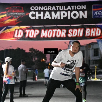 Runner Photo 7697001
