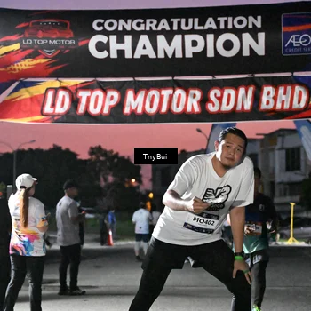 Runner Photo 7697003