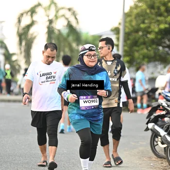 Runner Photo 7697005
