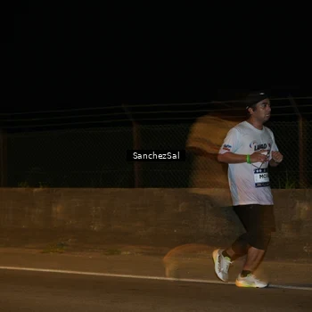 Runner Photo 7697014