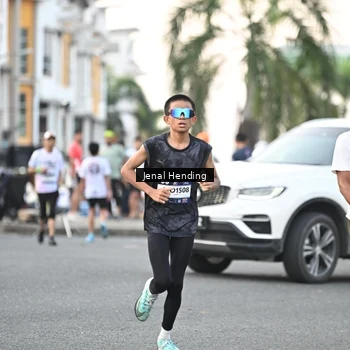 Runner Photo 7697030