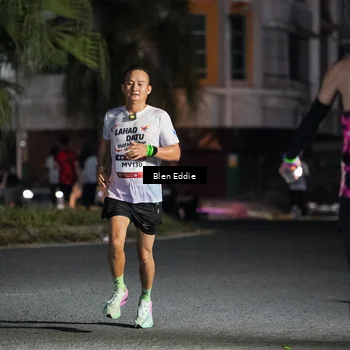 Runner Photo 7697031