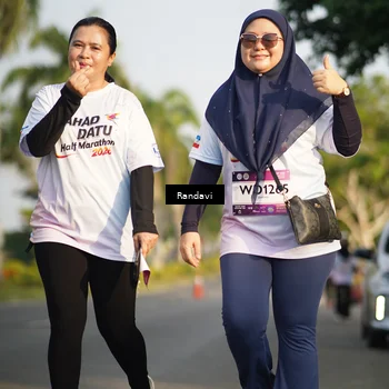 Runner Photo 7697037