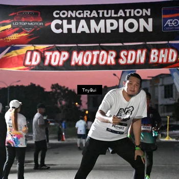 Runner Photo 7697038