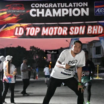 Runner Photo 7697052