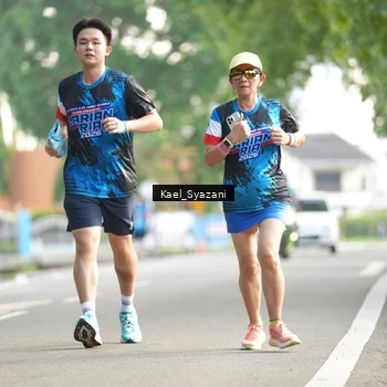 Runner Photo 7697053