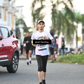 Runner Photo 7697063