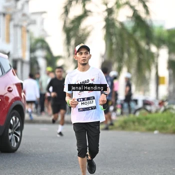 Runner Photo 7697065