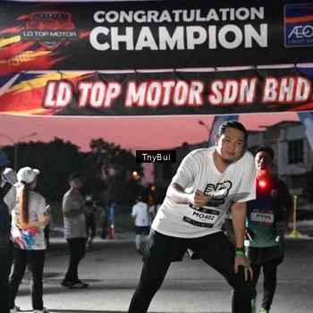 Runner Photo 7697075