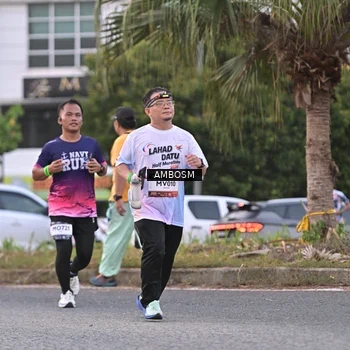 Runner Photo 7697093