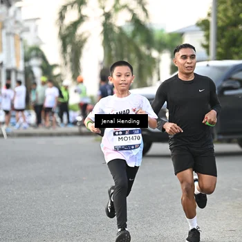Runner Photo 7697108