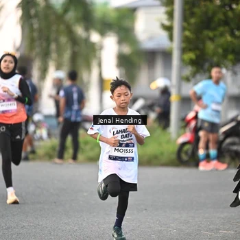 Runner Photo 7697117