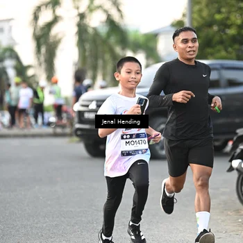 Runner Photo 7697131