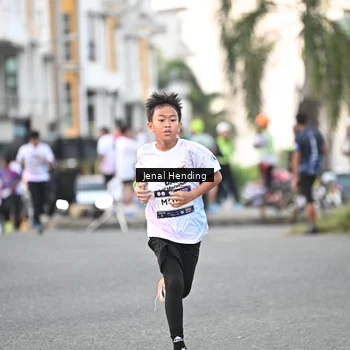 Runner Photo 7697175