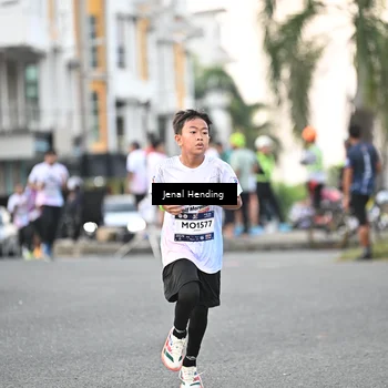 Runner Photo 7697179