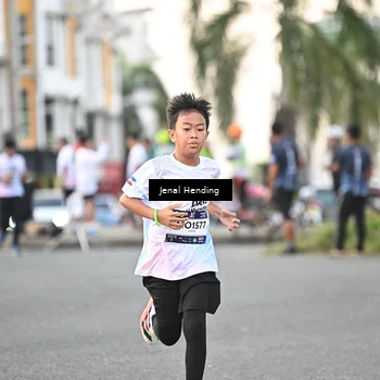 Runner Photo 7697198