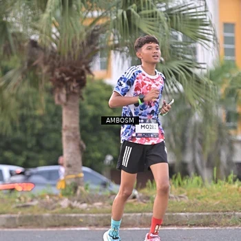 Runner Photo 7697209