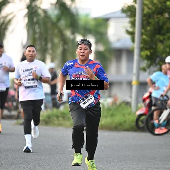 Runner Photo 7697211