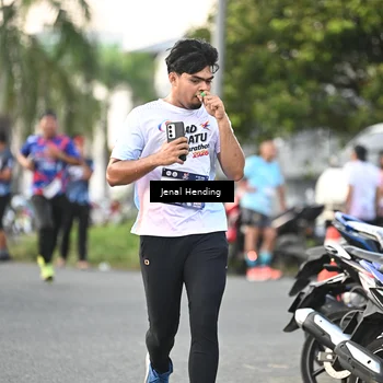 Runner Photo 7697213