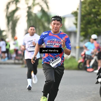 Runner Photo 7697232