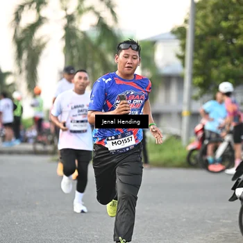 Runner Photo 7697240