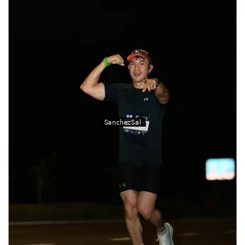 Runner Photo 7697267