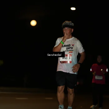 Runner Photo 7697302