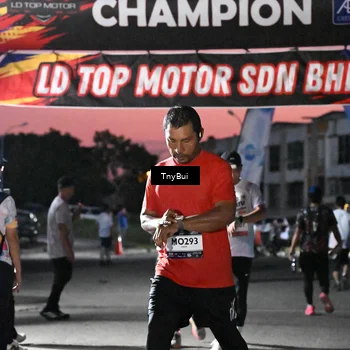 Runner Photo 7697323